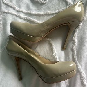 Michael Kors nude pumps